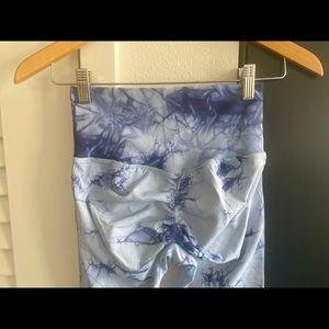 Blue Tie dye Instagram leggings